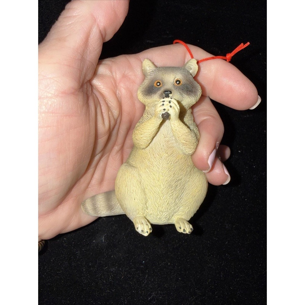 Conversation Concepts Original‎ Ornament. Raccoon. Resin Stone 5494